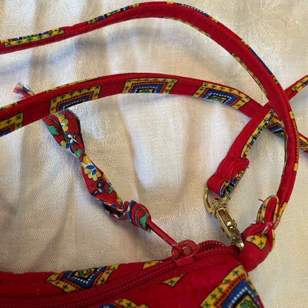 Vera Bradley- retired pattern. NWOT - see pics for dimensions - Picture 2 of 6